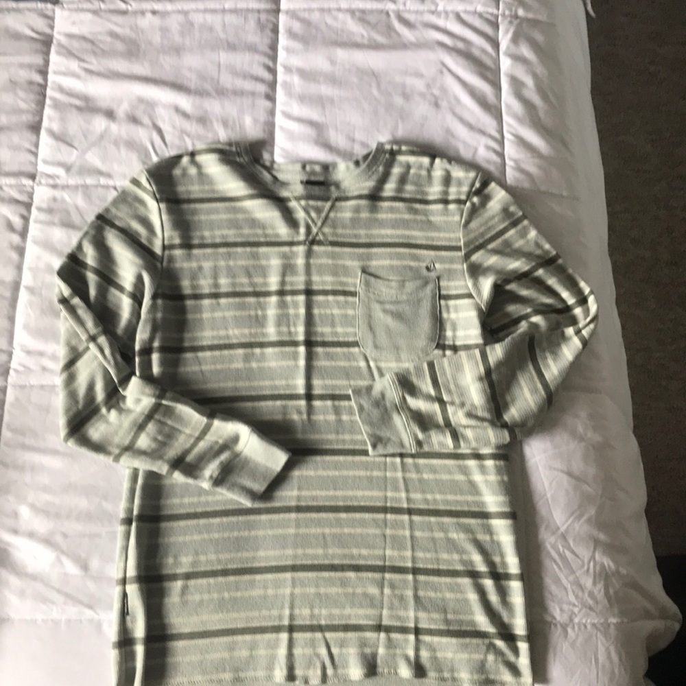 long sleeve volcom stripped shirt